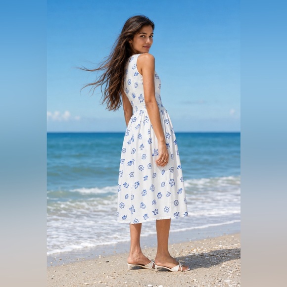 Wayf Dresses & Skirts - WAYF drop waist seashell print Midi Dress